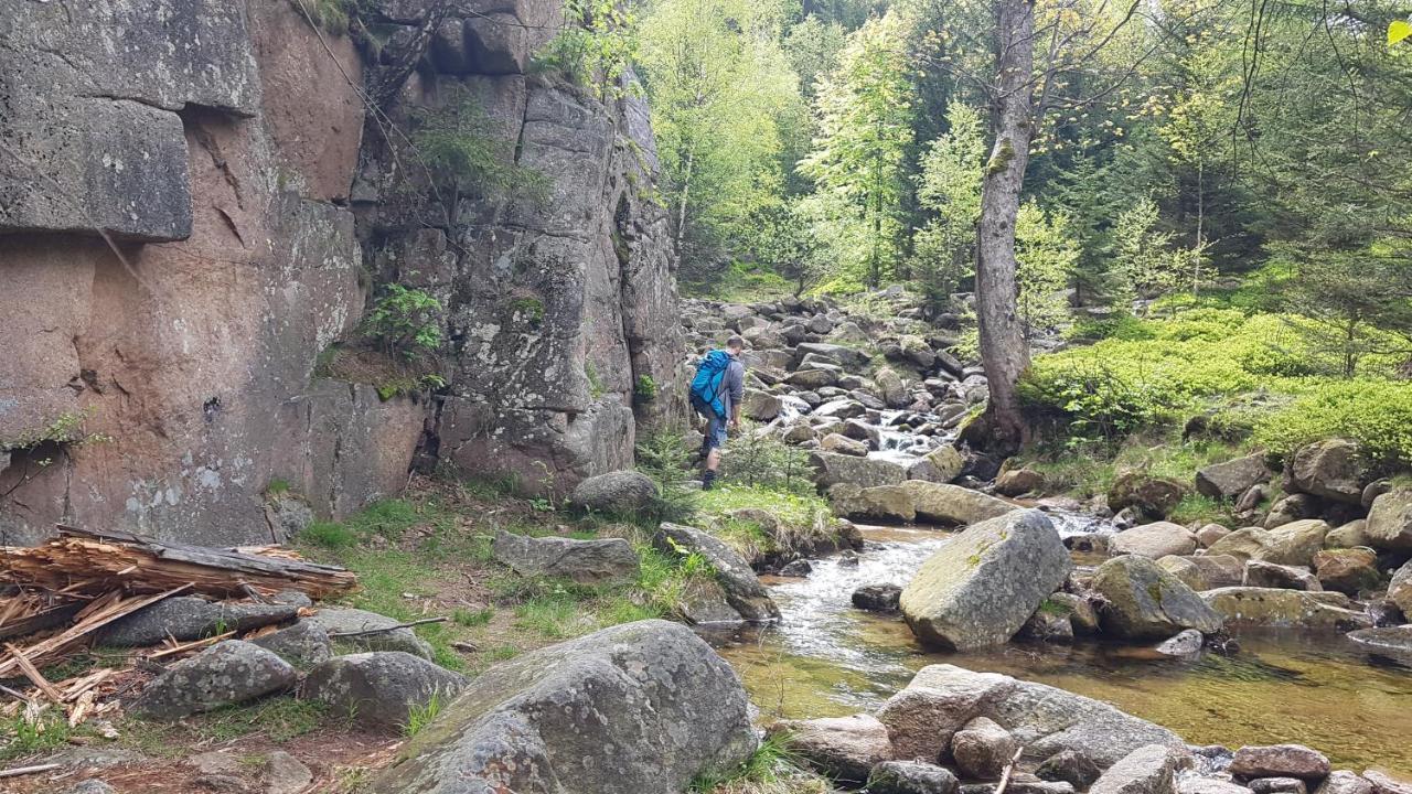 Skaly Spaly Przesieka Bagian luar foto